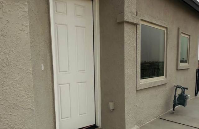 HALF OFF RENT FOR MAY!! photos photos