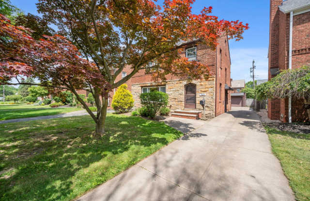 3889 Grenville Rd photos photos