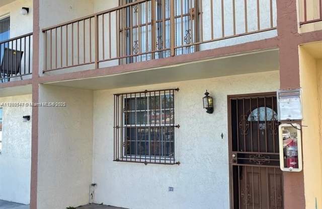 10912 SW 3rd St photos photos