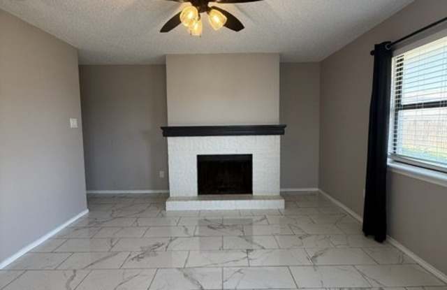 5816 8th Street - B photos photos