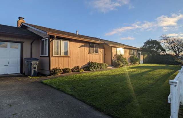 Quiet 4/2 in the Arcata Bottoms photos photos Quiet 4/2 in the Arcata Bottoms photos photos