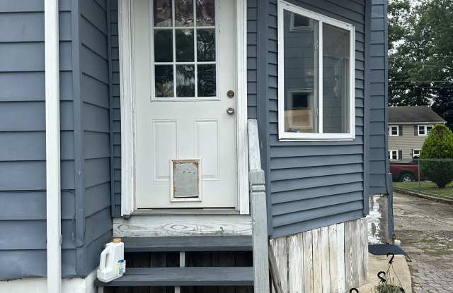 206 Bathgate Ave photos photos