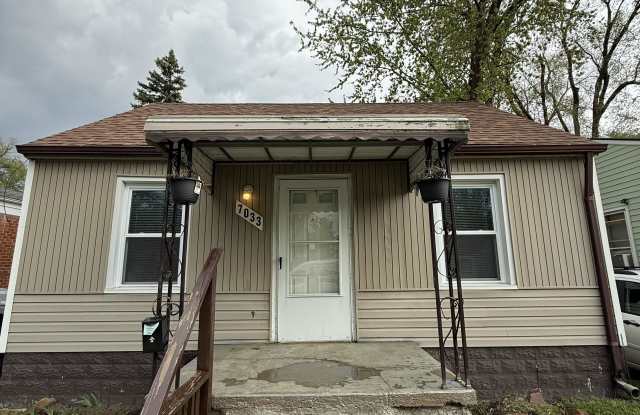 7033 Westminster Ave photos photos