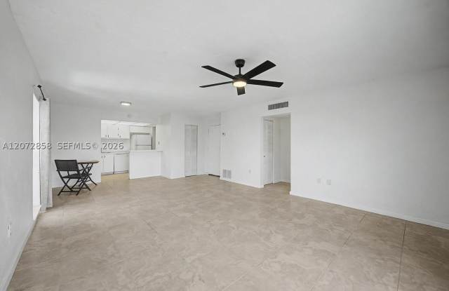 6900 N Kendall Dr Gallery 4