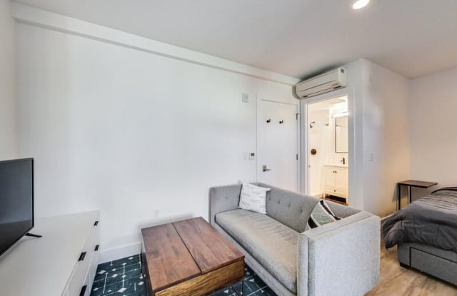 607 27th Street - 607 27th Street, Oakland, CA 94612