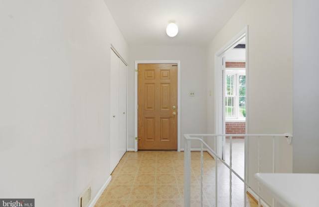8416 STONEWALL Drive Gallery 2