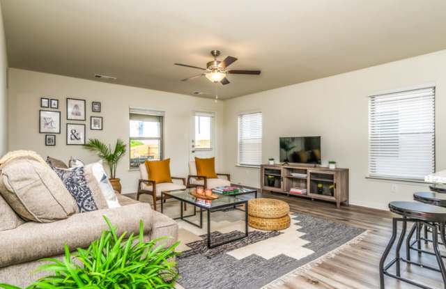 300 Trinity Trail Gallery 4