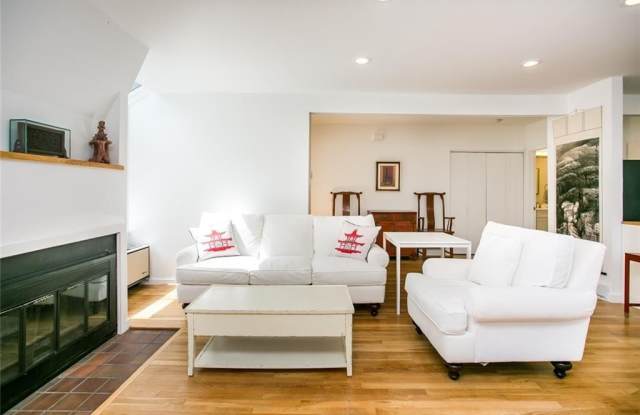 421 Bellevue Avenue Gallery 2