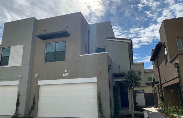 174 Alienta - 174 Alienta Ln, Ladera Ranch, CA 92694