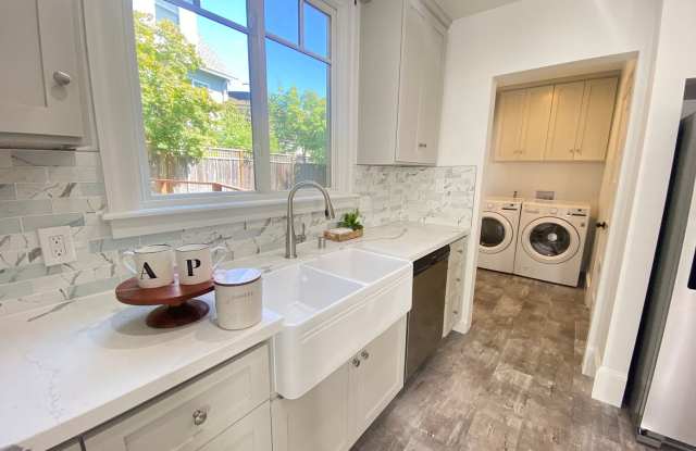 Advent - Gorgeous Three Bedroom Home W/ Private Backyard  W/D! - 623 San Fernando Avenue, Berkeley, CA 94707