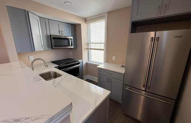 2423 E ALLEGHENY AVE photos photos