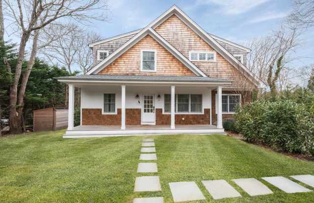 21 RICHARDS DR Gallery 2