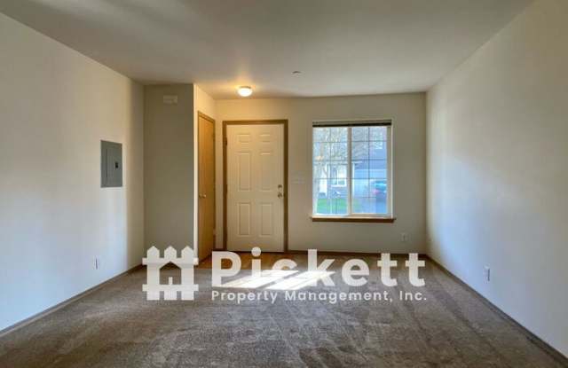 678 Northpark Lane Gallery 4