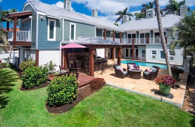 374 14th Ave S photos photos