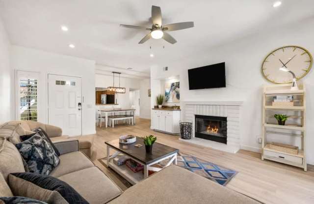 248 Vista Royale Cir W Gallery 4