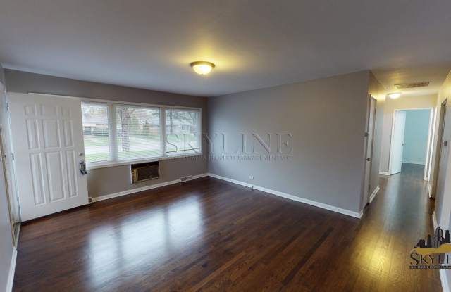 16229 Richmond Avenue Gallery 3