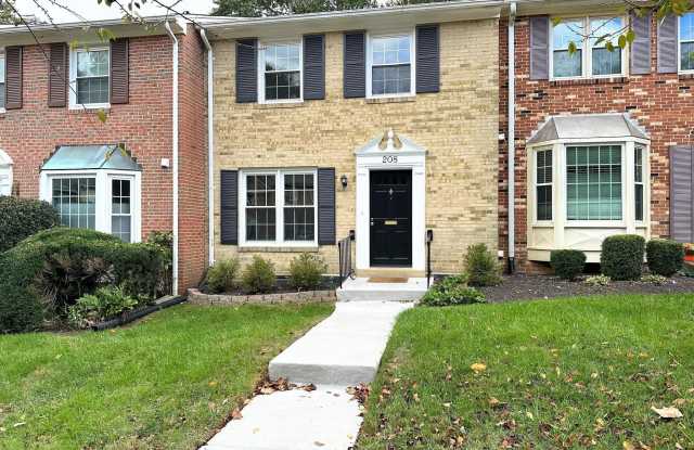 208 COMMONS Drive NW photos photos