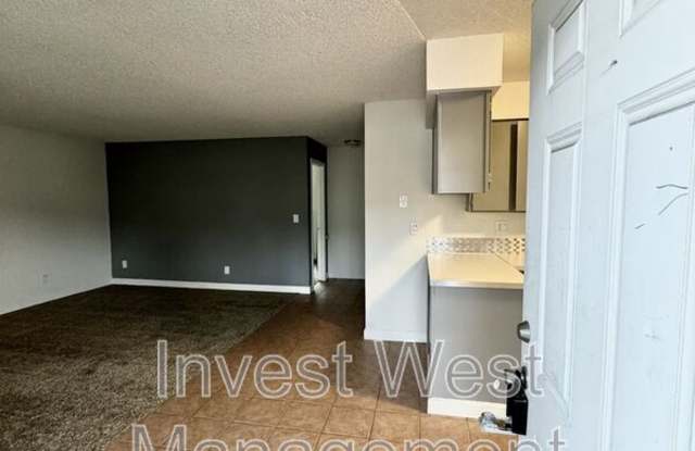 972 33 Avenue photos photos