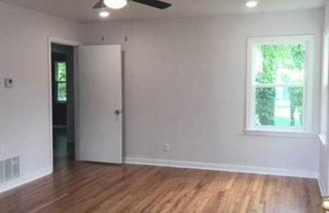 7473 Mohawk Avenue Gallery 2