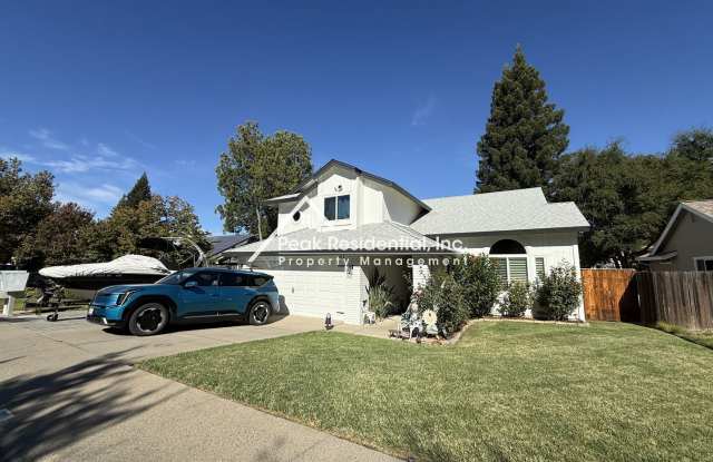 Beautiful Folsom 4bd/3ba Home with 2 Car Garage and RV access! Gallery 1