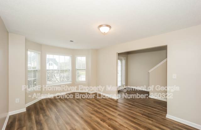 131 Laughlin Dr Gallery 3