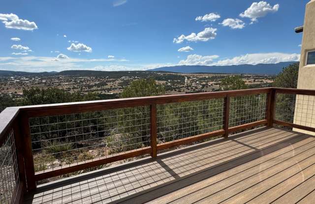 3 Bedroom, 3 Bathroom Home in Edgewood photos photos