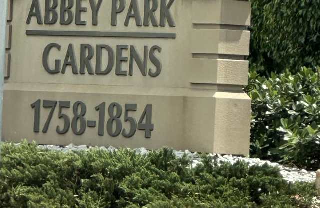 1806 Abbey Rd photos photos