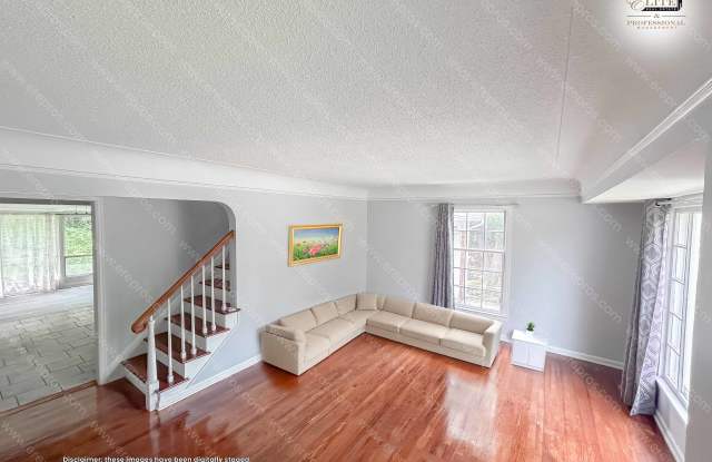 1909 Welch Blvd Gallery 2