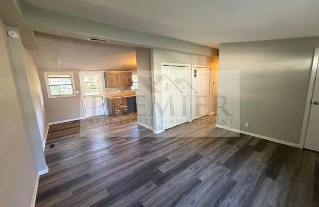505 N Geronimo Drive Independence MO -Rent $1399 -4 bed / 1.5  bath home for rent -- READY TO CALL HOME Gallery 4