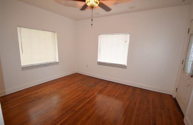 205 North Church Avenue - 2 Gallery 4