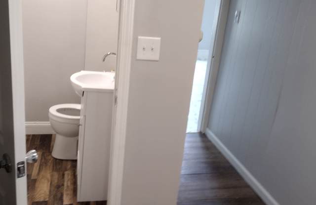 631 6th Ave photos photos