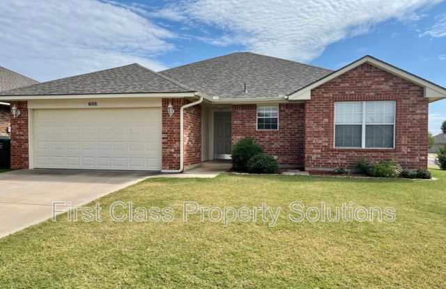 608 Cavecreek St - 608 Cavecreek Street, Norman, OK 73071