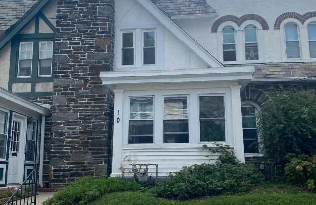10 W ATHENS AVENUE - 10 West Athens Avenue, Ardmore, PA 19003