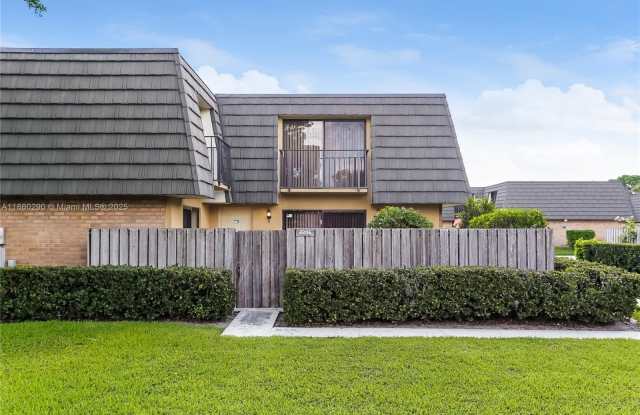 2206 22nd Way - 2206 22nd Way, West Palm Beach, FL 33407