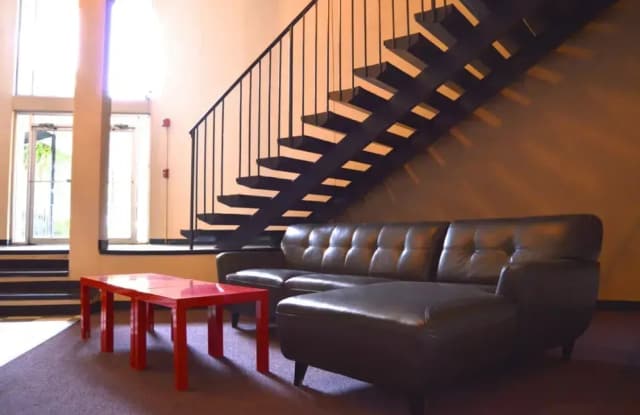 University Garden Apartment Homes Gallery 4