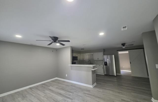 2412 Springhill Road Gallery 2