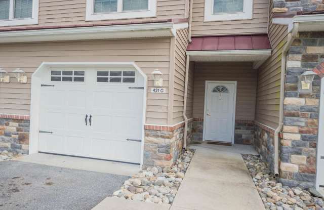 421 PARKVIEW CT #G Gallery 3