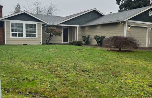 3 bedroom House in Northeast Salem - 3738 Silverstone Drive Northeast, Hayesville, OR 97305