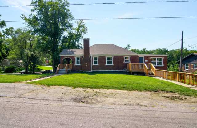 4901 Georgia Avenue - 4901 Georgia Avenue, Kansas City, KS 66104