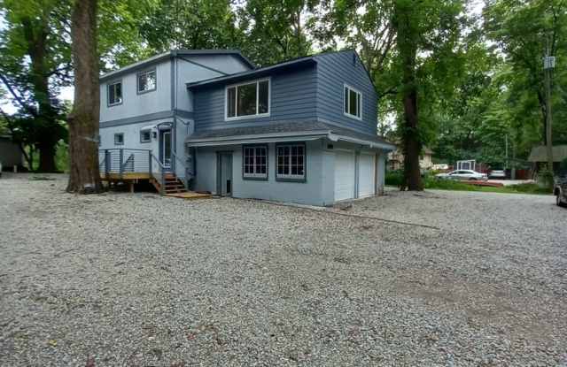Three Bedroom on the River Gallery 3