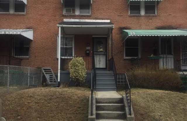 4747 IVANHOE AVENUE Gallery 3