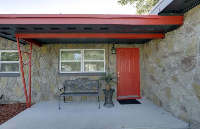 121 S. Triplet Lake Drive Gallery 4