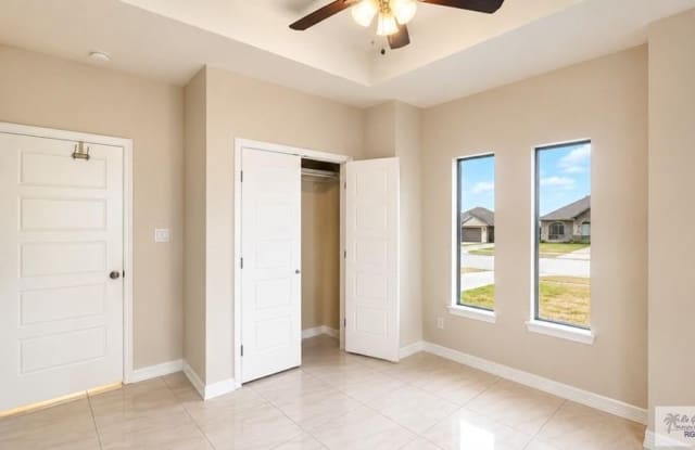 3177 MICHAELWOOD DR. Gallery 3