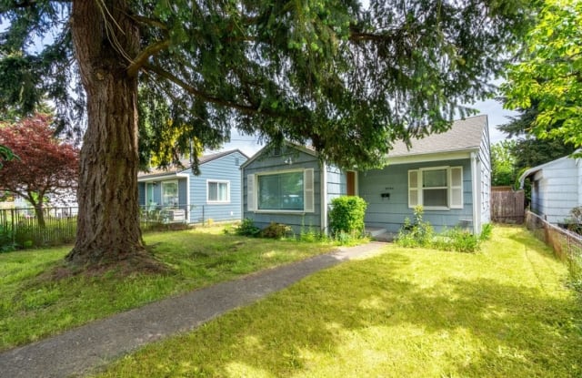 8626 10th Ave SW - 8626 10th Avenue Southwest, Seattle, WA 98106