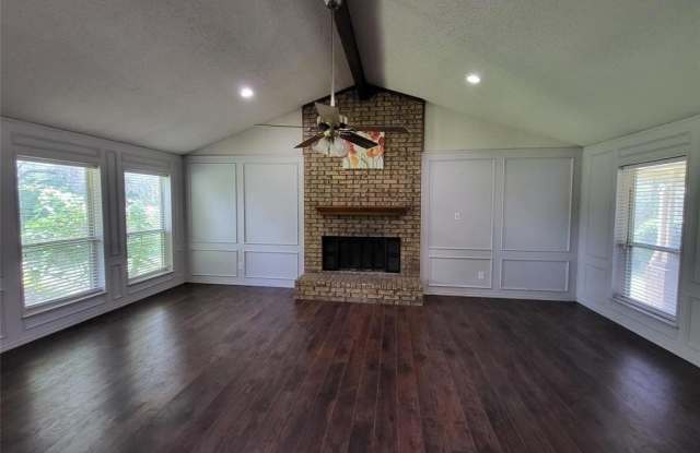 1106 Meadowview Drive Gallery 2