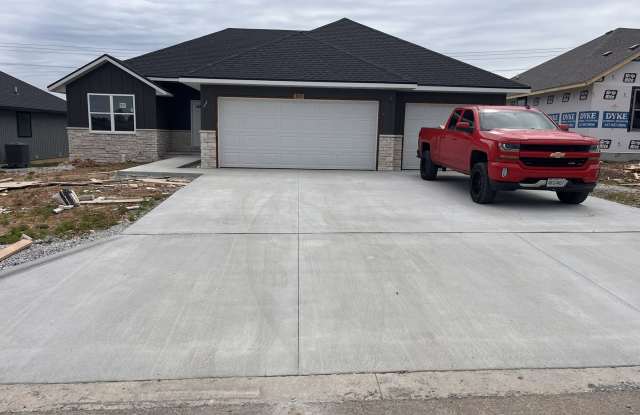 Beautiful, brand-new, 3-bedroom, 2-bath home in Nixa with a 3-car garage. photos photos