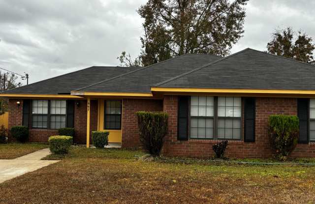 867 Birchwood Lane - 867 Birchwood Lane, Hinesville, GA 31313