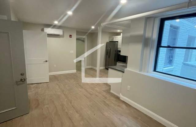 Gorgeous 1 bed unit near Cleveland Circle available 9/1/26 Gallery 4