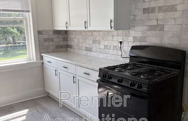 702 Biltmore Blvd photos photos