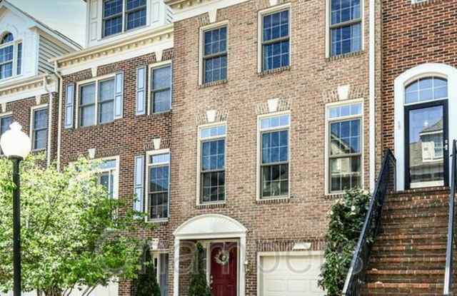 1572 21st Ct N photos photos
